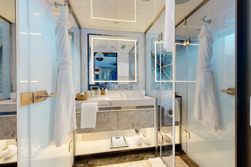 eternal spark yacht en suite her side